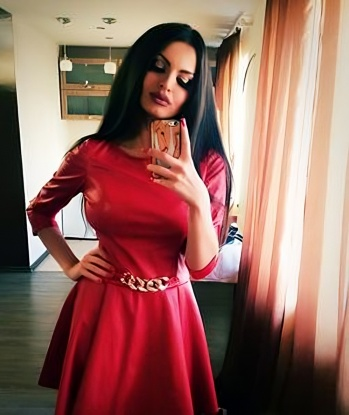 Со мной ты окунешься в мир непревзойденного блаженства. ✨
Мои услуги на высшем уровне, я профессионалка в своем деле. Обожаю доставлять удовольствие каждой клеточкой своего тела. 💋
Мои фото полностью соответствуют действительности. ✨ Но лучше всего обо мне расскажут мои отзывы. Мои клиенты восхищаются моей красотой и положительной энергетикой. 💫
Я живу в Москве, и мое обаяние и шарм пленят своей неповторимостью. Не упускай возможность провести незабываемые моменты со мной. Я жду тебя! 💕 Яна